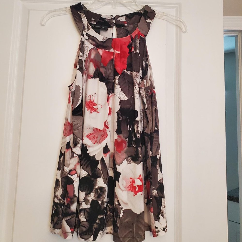 #466 INC Floral Shell Top Size Medium
